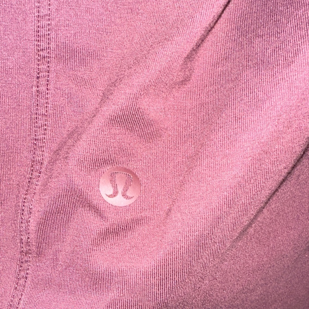 Men's Burgundy, Lululemon T-Shirt - Picture 3 of 3